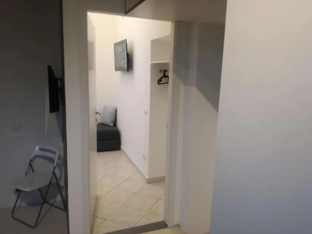 Bilocale Mansardato Zona Corso Buenos Aires Mm1-Mm2 Lippi 2 Milan