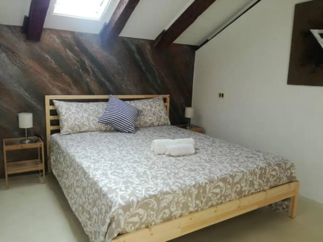 Apartment Bilocale Mansardato Zona Corso Buenos Aires Mm1-Mm2 Lippi 2 Milan Italy