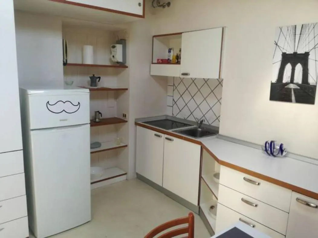 Apartment Bilocale Mansardato Zona Corso Buenos Aires Mm1-Mm2 Lippi 2 Milan