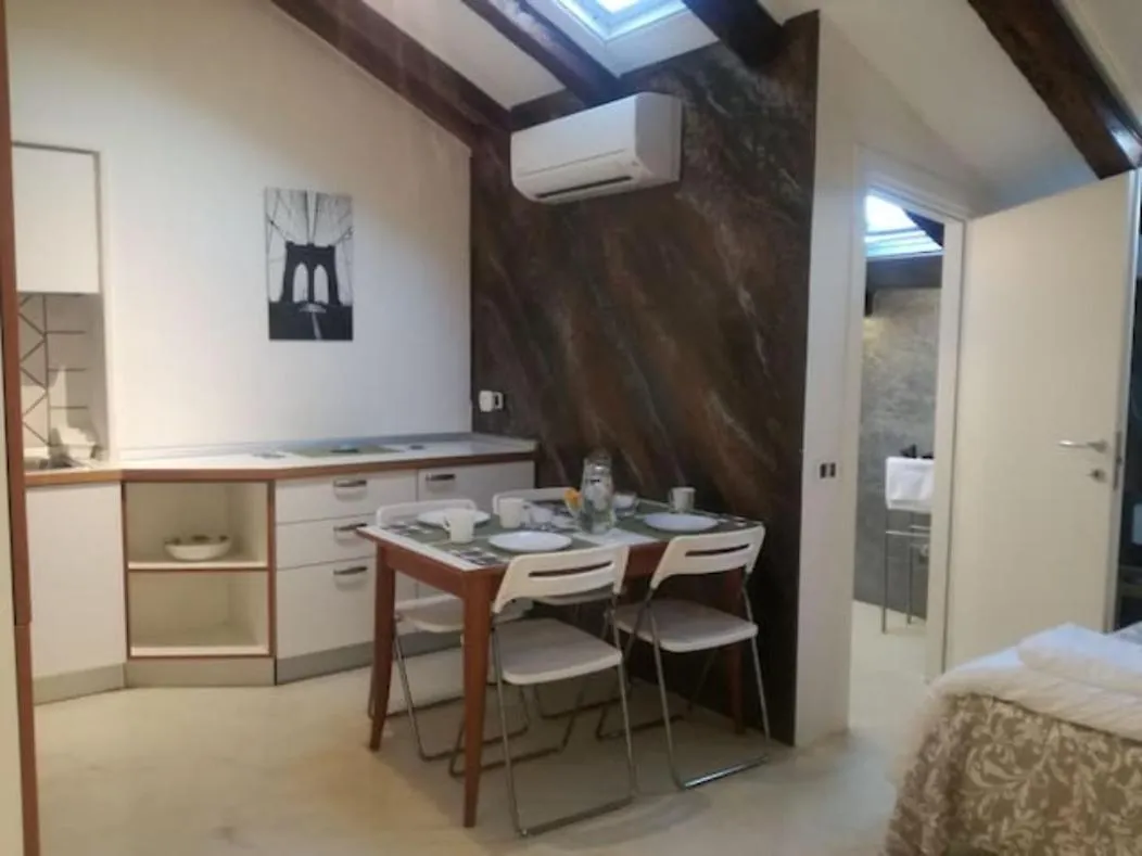 Bilocale Mansardato Zona Corso Buenos Aires Mm1-Mm2 Lippi 2 米兰